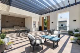 Chic & Cozy Home | Walk to little Tokyo + Parking - Image 5