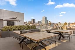 Chic & Trendy in K-Town | Parking-Gym & City Views - Image 4