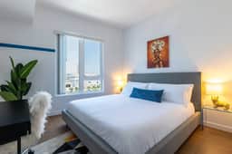 Chic Apartment | Walk to Little Tokyo | Gym+Views - Image 2
