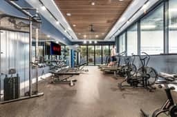 Chic K-Town 2BD Hideaway - Parking, Gym & Rooftop - Image 5