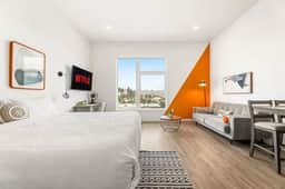 Chic Studio - Walk to DTLA W/Skyline Views-Gym+W/D - Image 4