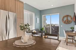 Designer 1BD King Suite in K-Town + Gated Parking - Image 3