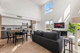 K-Town 2BD +Loft Light-Filled Home + Parking & Gym - Image 2