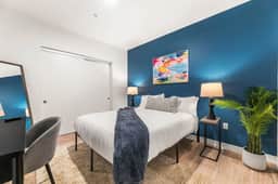 K-Town Lux Living - 2 BD Home W/Parking Amenities - Image 5