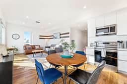 Light-filled K-Town Home- Parking + Gym- Near HWD - Image 4