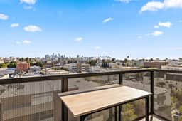 Light-Filled Modern 2BD in K-Town + Hot-tub & Gym - Image 5