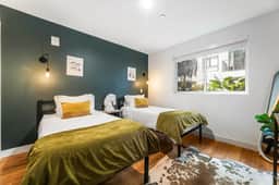 Modern Home in K Town-Mins to DTLA & Hollywood - Image 3