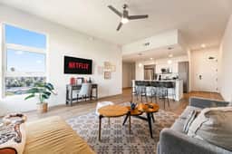 Private Apt Home W/ DTLA Views | 1Mi to Dodger Std - Image 2