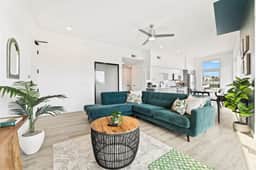 SkyLoft Oasis Stunning DTLA Views & Modern Comfort - Image 5