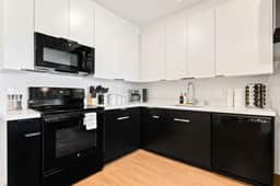 Spacious 1-Bedroom Gem with Downtown LA Views - Image 4