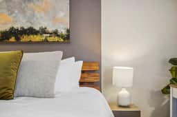 Stylish Getaway | Mins to Irvine | 1Mi to SCP - Image 4