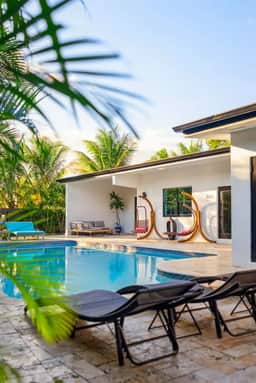 Terrace w/ Grill+Billiards+Mini Golf - Fun Villa - Image 2