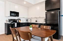 The Art District Condo | Walk to Lil Tokyo PLaza - Image 3