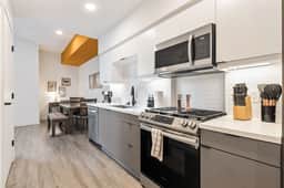 The Haven 1BD Suite - Free Parking W/ DTLA Views - Image 4