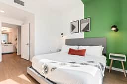 Unique 1-Bedroom DTLA Escape with City Views - Image 5