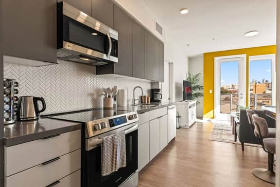 Bright & Chic 2BD K-Town Haven | Hot tub + Gym - Image 3