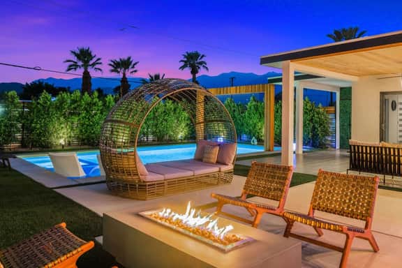 Casa Mariposa | Heated Pool, Spa, Golf, EV + Views - Image 2