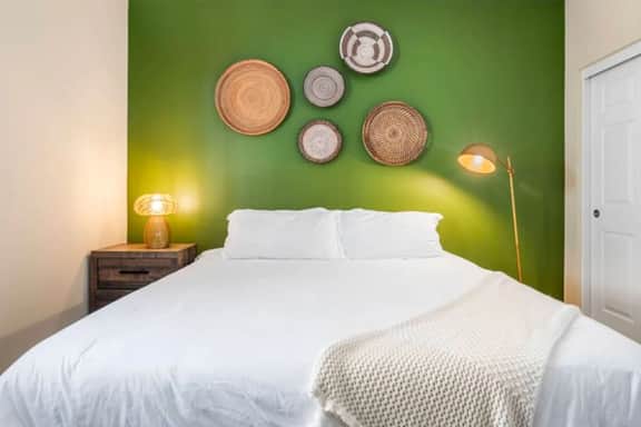 Charming Home W/ Modern Amenities | Mins to SNA - Image 3
