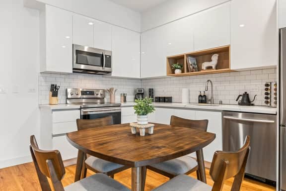 Korea Town Haven - Spacious 2BD + Parking & Gym - Image 5