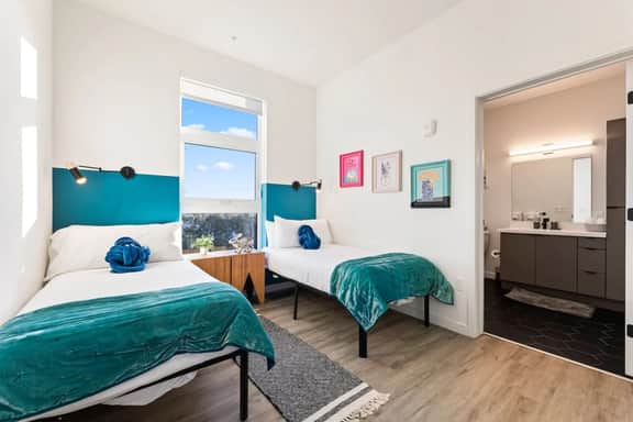 Private Apt Home W/ DTLA Views | 1Mi to Dodger Std - Image 5