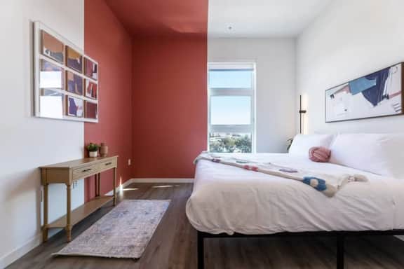 Skyline Luxe | Penthouse Living W/ DTLA Epic Views - Image 2