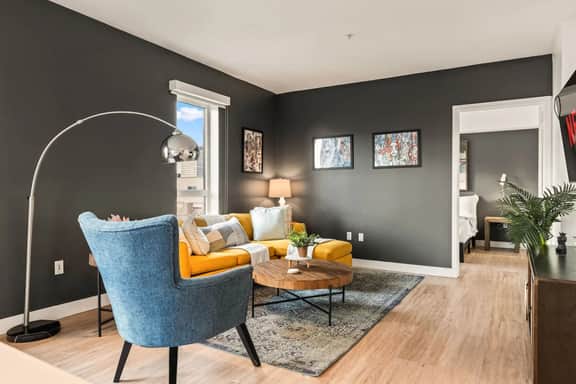 Stylish K-Town 2BD Home | Parking, Gym & Pool - Image 3
