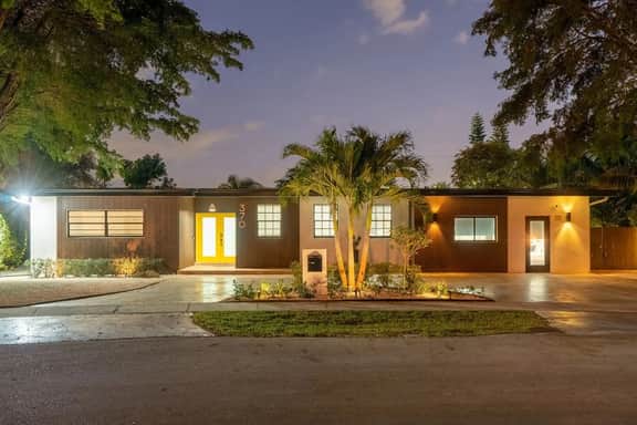 Terrace w/ Grill+Billiards+Mini Golf - Fun Villa - Image 3