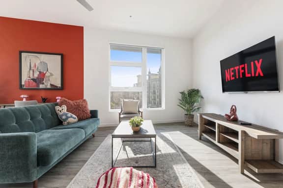 The Haven Lofts | Light-Filled Home W/DTLA views - Image 2