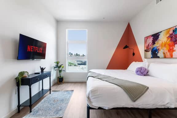 The Haven Lofts | Light-Filled Home W/DTLA views - Image 5