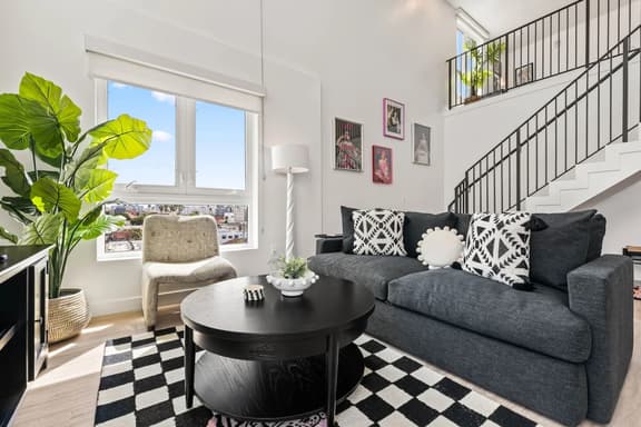 K-Town 2BD +Loft Light-Filled Home + Parking & Gym - Image 1