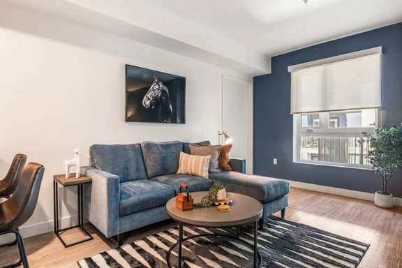 K-Town Lux Living - 2 BD Home W/Parking Amenities - Image 1